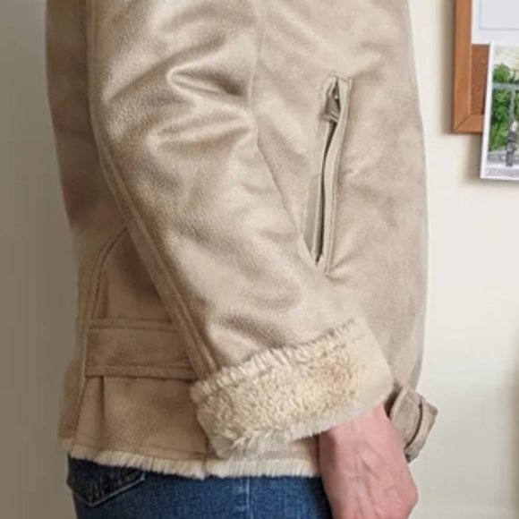Faux fur beige/cream moto jacket Stradivarius - NEW - Picture 4 of 7